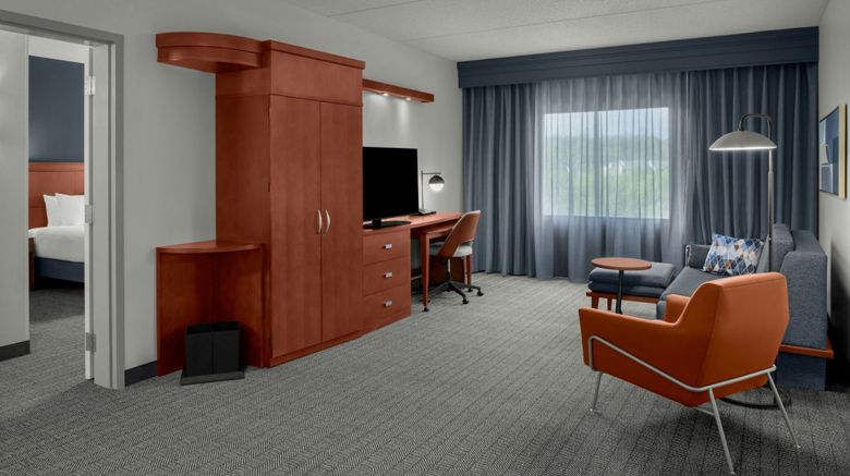<b>Courtyard Pittsburgh Arpt Settlers Ridge Room</b>. Images powered by <a href="https://www.leonardoworldwide.com/" title="Leonardo Worldwide" target="_blank">Leonardo</a>.