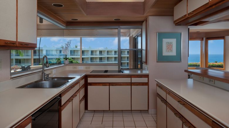 <b>Wailea Point Room</b>. Images powered by <a href="https://www.leonardoworldwide.com/" title="Leonardo Worldwide" target="_blank">Leonardo</a>.