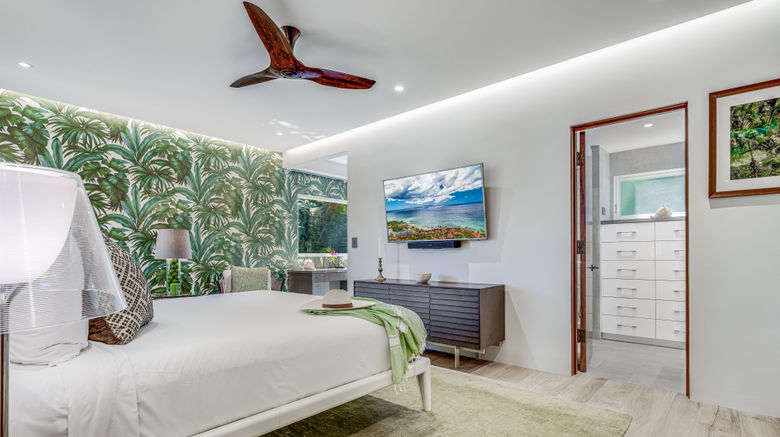 <b>Wailea Point Room</b>. Images powered by <a href="https://www.leonardoworldwide.com/" title="Leonardo Worldwide" target="_blank">Leonardo</a>.