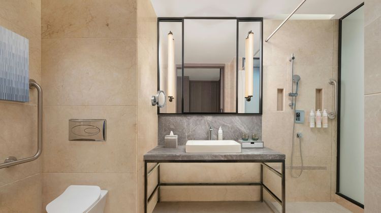Le Meridien Ahmedabad Room