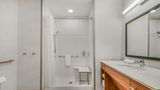 Home2 Suites Cincinnati Midtown Room