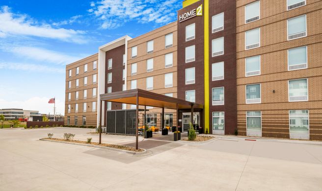 Home2 Suites Cincinnati Midtown Exterior