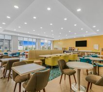Home2 Suites Cincinnati Midtown Lobby