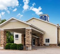 Cobblestone Hotel & Suites Knoxville Exterior