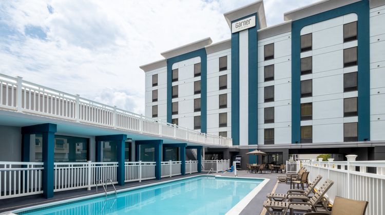 Garner Hotel Virginia Beach North Pool