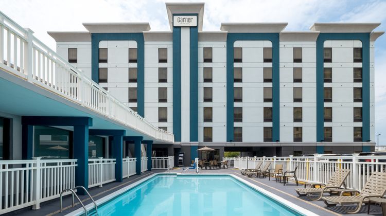 Garner Hotel Virginia Beach North Pool