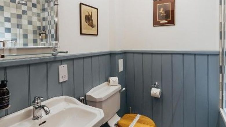 <b>Rokeby Manor Room</b>. Images powered by <a href="https://www.leonardoworldwide.com/" title="Leonardo Worldwide" target="_blank">Leonardo</a>.