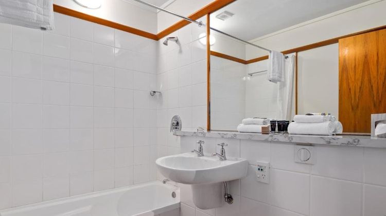 The Marlborough Riverside Hotel Room