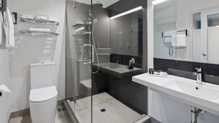 The Marlborough Riverside Hotel Room