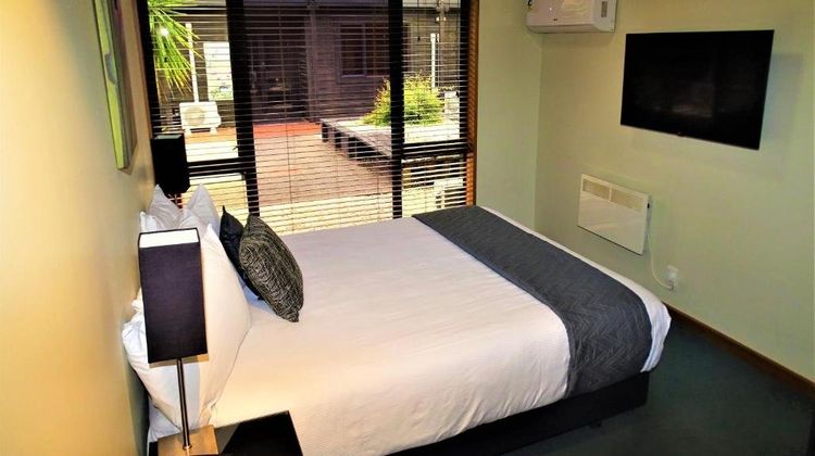 The Marlborough Riverside Hotel Room