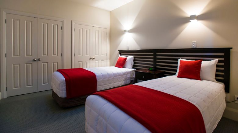 <b>Emerald Hotel Room</b>. Images powered by <a href="https://www.leonardoworldwide.com/" title="Leonardo Worldwide" target="_blank">Leonardo</a>.
