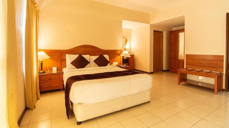 <b>Halcyon Residences Room</b>. Images powered by <a href="https://www.leonardoworldwide.com/" title="Leonardo Worldwide" target="_blank">Leonardo</a>.