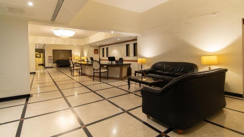 <b>Halcyon Residences Room</b>. Images powered by <a href="https://www.leonardoworldwide.com/" title="Leonardo Worldwide" target="_blank">Leonardo</a>.