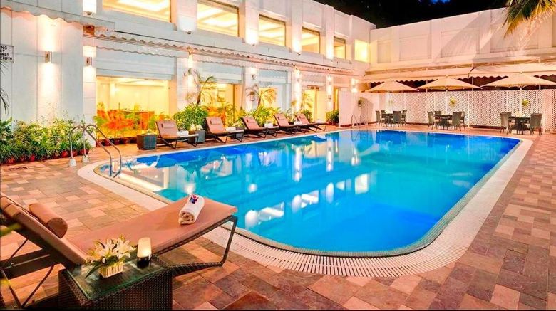 <b>The HHI Hotel Hindusthan International Pool</b>. Images powered by <a href="https://www.leonardoworldwide.com/" title="Leonardo Worldwide" target="_blank">Leonardo</a>.