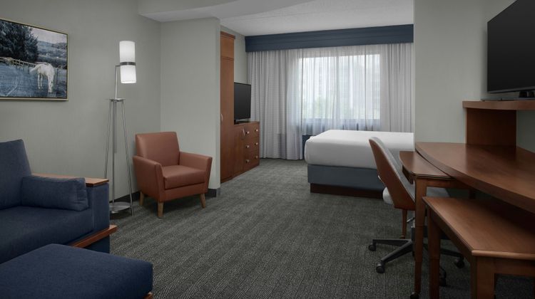 Courtyard by Marriott Great Valley Suite