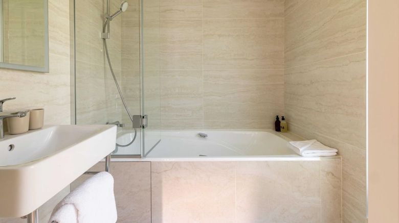 <b>Hotel Observatoire Luxembourg Room</b>. Images powered by <a href="https://www.leonardoworldwide.com/" title="Leonardo Worldwide" target="_blank">Leonardo</a>.