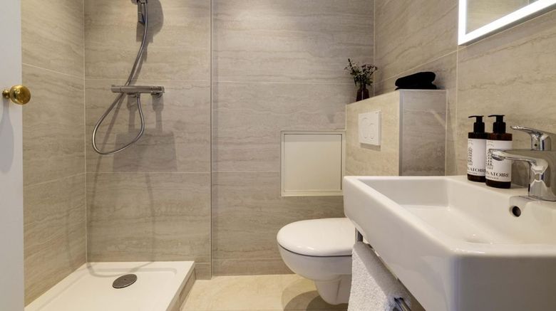 <b>Hotel Observatoire Luxembourg Room</b>. Images powered by <a href="https://www.leonardoworldwide.com/" title="Leonardo Worldwide" target="_blank">Leonardo</a>.