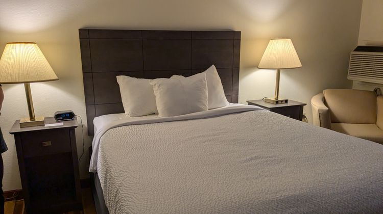 Magnuson Hotel Copper Crown Room