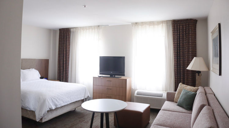 Staybridge Suites Austin Airport Room