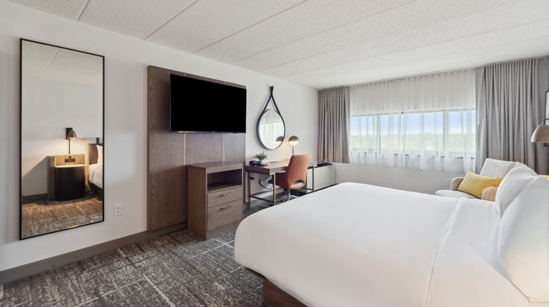 <b>Crowne Plaza Lansing West Suite</b>. Images powered by <a href="https://www.leonardoworldwide.com/" title="Leonardo Worldwide" target="_blank">Leonardo</a>.