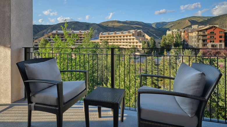 <b>The Westin Riverfront Mountain Villas Suite</b>. Images powered by <a href="https://www.leonardoworldwide.com/" title="Leonardo Worldwide" target="_blank">Leonardo</a>.
