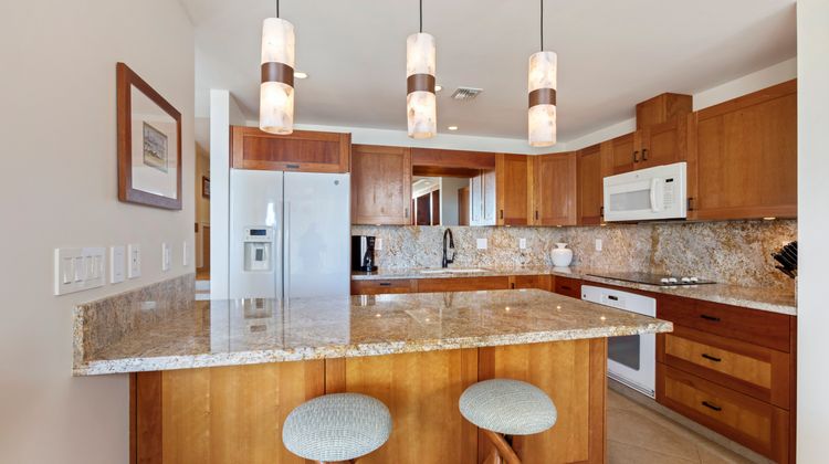 Makena Surf - Destination Resorts Hawaii Room