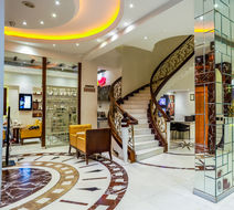 Hotel Grand Godwin Lobby
