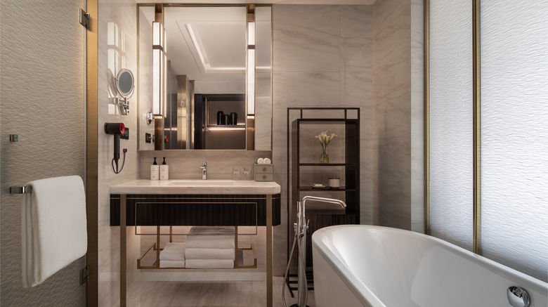 <b>InterContinental Zhengzhou Zhengdong Room</b>. Images powered by <a href="https://www.leonardoworldwide.com/" title="Leonardo Worldwide" target="_blank">Leonardo</a>.