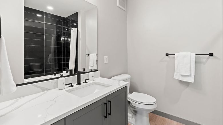 <b>WhyHotel by Placemakr Room</b>. Images powered by <a href="https://www.leonardoworldwide.com/" title="Leonardo Worldwide" target="_blank">Leonardo</a>.