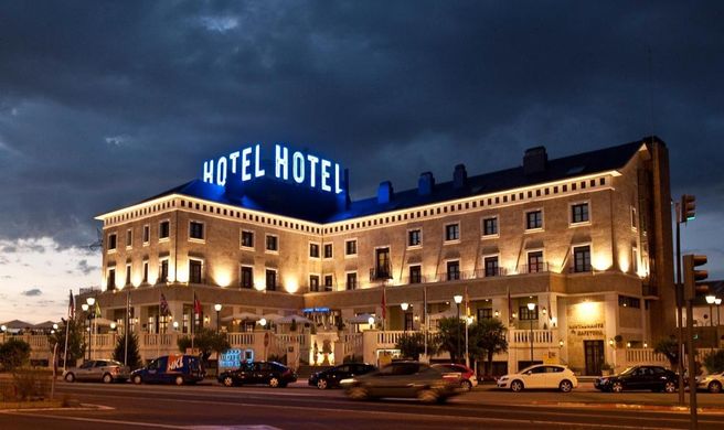 Hotel Conde Ansurez Exterior