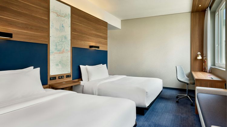 Aloft Munich Room