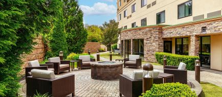 Courtyard Oneonta Exterior