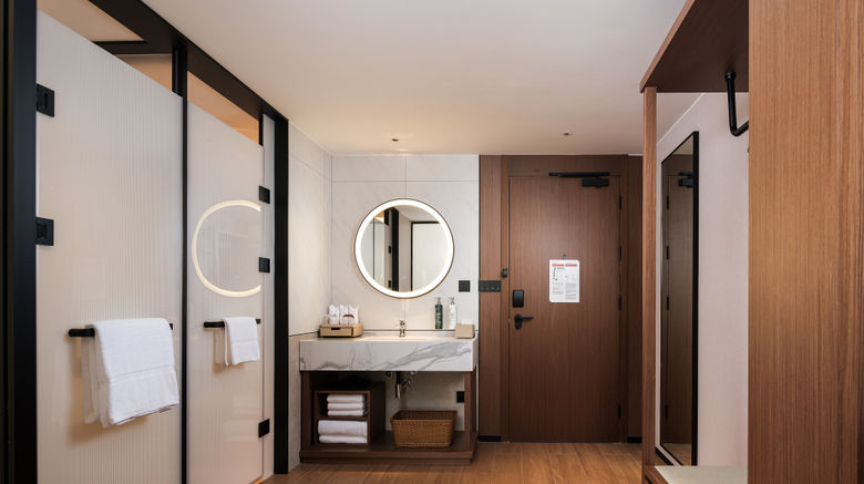 <b>Hilton Garden Inn Wulingyuan Room</b>. Images powered by <a href="https://www.leonardoworldwide.com/" title="Leonardo Worldwide" target="_blank">Leonardo</a>.
