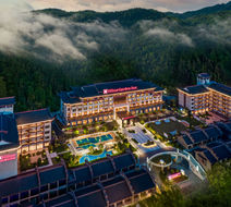 Hilton Garden Inn Wulingyuan Exterior