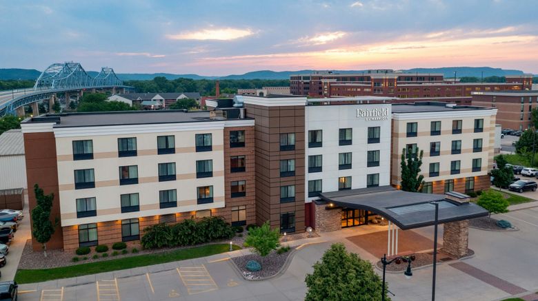 <b>Fairfield Inn/Suites La Crosse Downtown Exterior</b>. Images powered by <a href="https://www.leonardoworldwide.com/" title="Leonardo Worldwide" target="_blank">Leonardo</a>.
