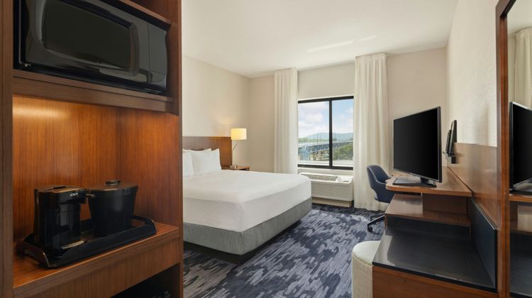 Fairfield Inn/Suites La Crosse Downtown Room