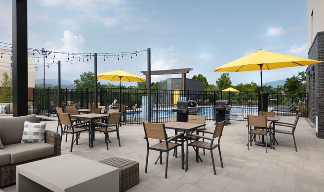 Home2 Suites Sevierville Exterior