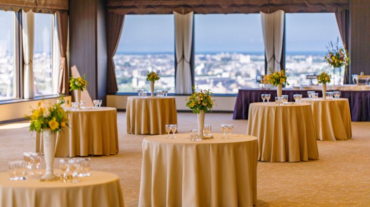 Holiday Inn ANA Kanazawa Sky Hotel Ballroom