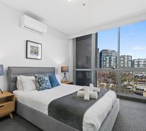 Astra Apartments North Sydney Room