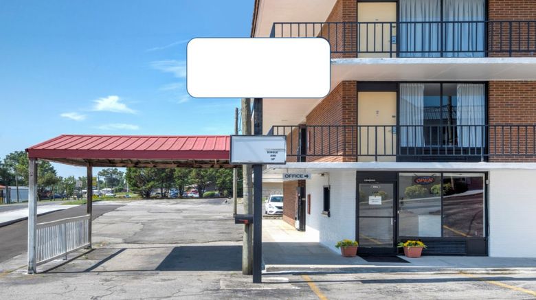 <b>OYO Hotel Cleveland, TN Exterior</b>. Images powered by <a href="https://www.leonardoworldwide.com/" title="Leonardo Worldwide" target="_blank">Leonardo</a>.