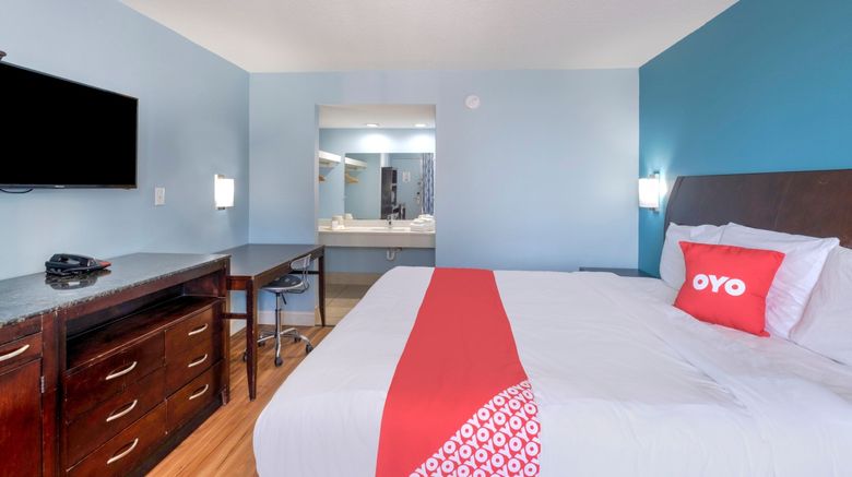 <b>OYO Hotel Cleveland, TN Room</b>. Images powered by <a href="https://www.leonardoworldwide.com/" title="Leonardo Worldwide" target="_blank">Leonardo</a>.