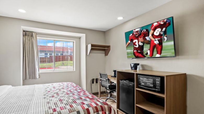 <b>Red Roof Suites-Euless DFW Airport SW Room</b>. Images powered by <a href="https://www.leonardoworldwide.com/" title="Leonardo Worldwide" target="_blank">Leonardo</a>.