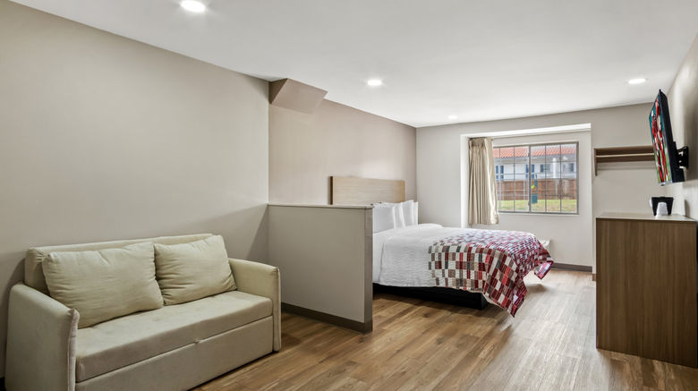 <b>Red Roof Suites-Euless DFW Airport SW Room</b>. Images powered by <a href="https://www.leonardoworldwide.com/" title="Leonardo Worldwide" target="_blank">Leonardo</a>.