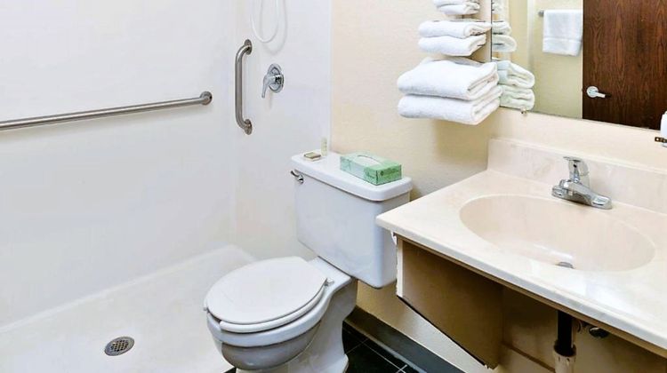 EconoLux Inn Room