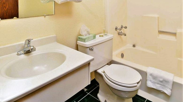 <b>EconoLux Inn Room</b>. Images powered by <a href="https://www.leonardoworldwide.com/" title="Leonardo Worldwide" target="_blank">Leonardo</a>.