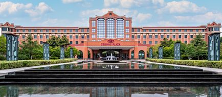 Crowne Plaza Zhengzhou Exterior