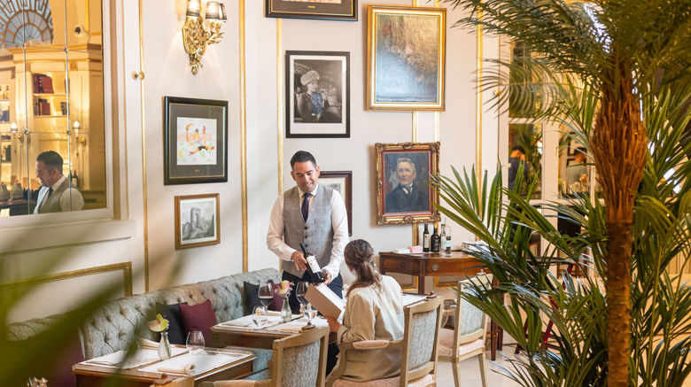 <b>El Palace Barcelona Restaurant</b>. Images powered by <a href=https://www.travelagewest.com/Hotels/Barcelona/