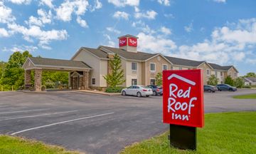 Red Roof Inn Charlestown