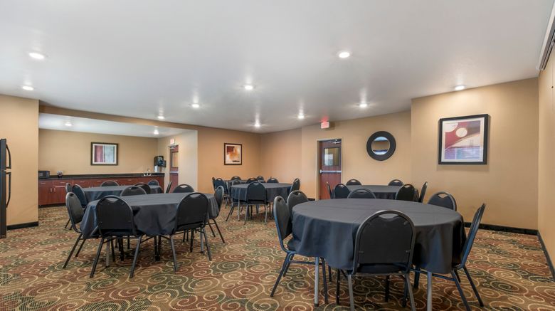 <b>Red Roof Inn Charlestown Meeting</b>. Images powered by <a href="https://www.leonardoworldwide.com/" title="Leonardo Worldwide" target="_blank">Leonardo</a>.