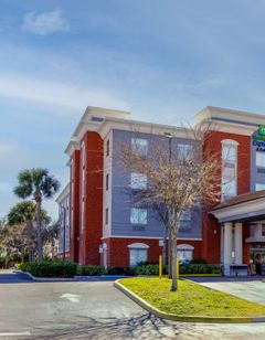 Holiday Inn Express Hotel & Suites -East